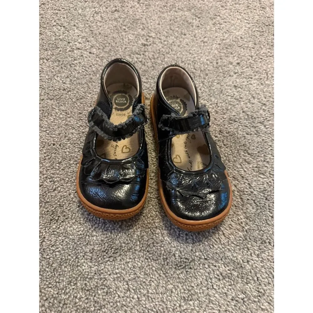 Livie and Luca Ruche Black Patent Mary Jane Sz 11